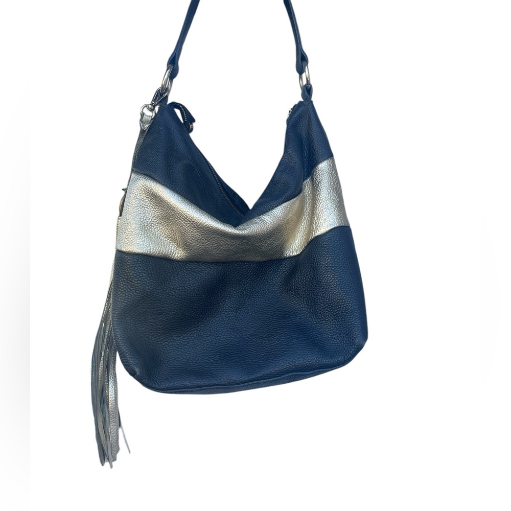 Innue Black/Gold‎ Leather Shoulder Bag, Made in Italy, $425 MSRP, EUC